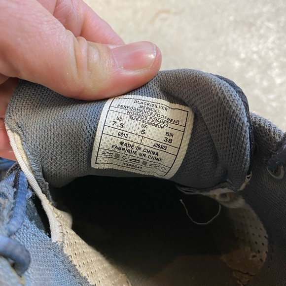 Merrell shoes - Picture 3 of 3